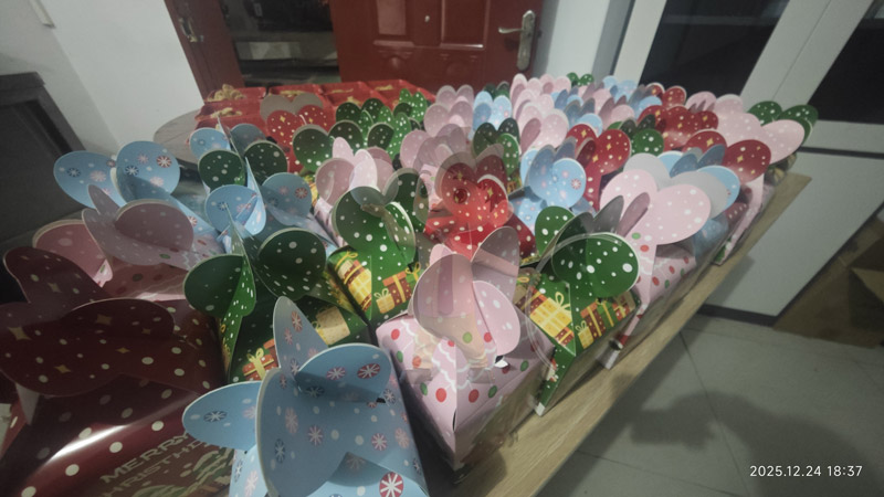 天津拉弯厂的平安夜重不重要？当然重要，更重要的是平安喜乐，愿盛达拉弯人所念皆所愿，平安顺遂、喜乐无忧！ 