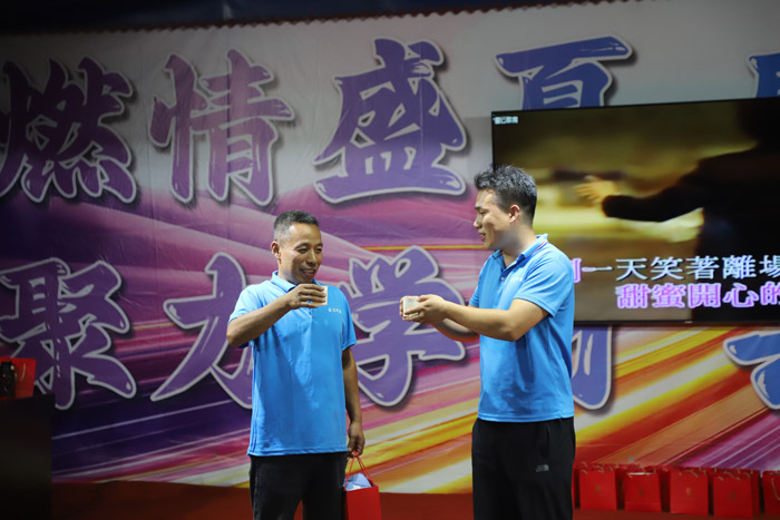 《有没有一首歌会让你想起我》 《有没有一首歌会让你想起我》