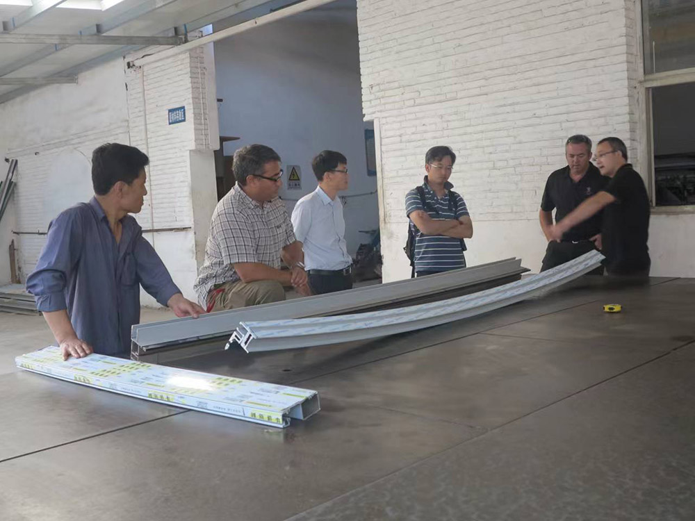 天津拉弯厂拉弯工程设计师与国际客户对接工程细节
