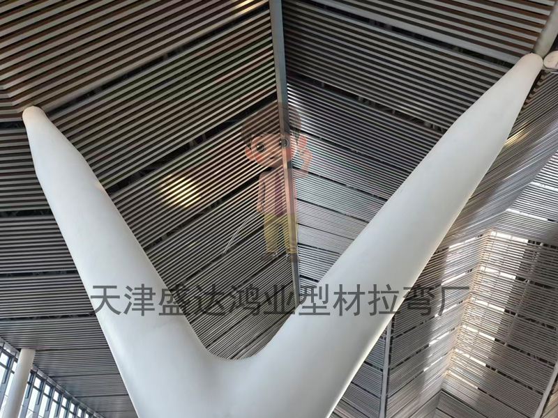 铝方通拉弯工艺在京津冀地区的应用与美观提升